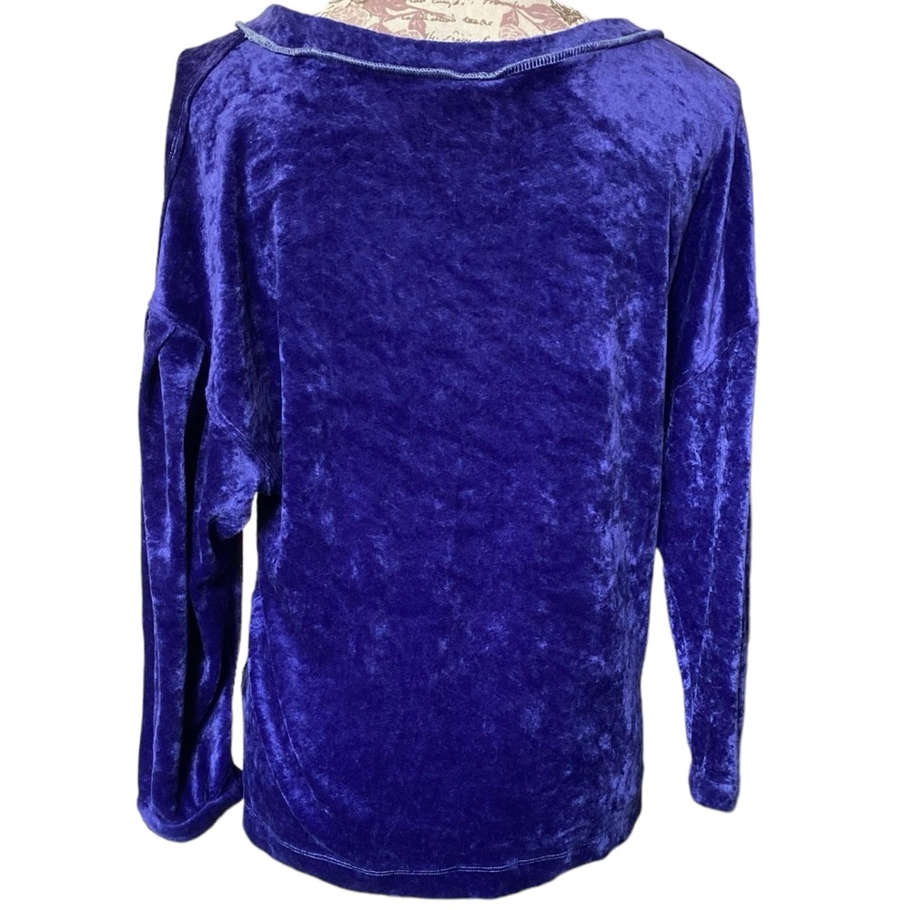 Authentic We The Free Sweater - Picture 8 of 10